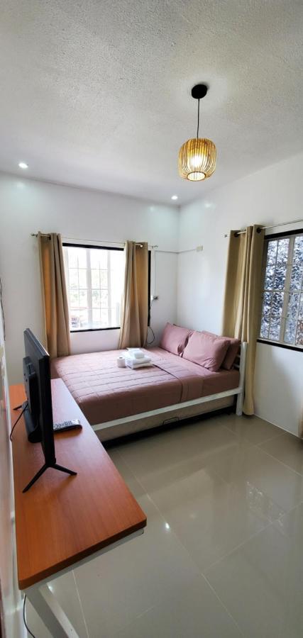 Country Home In Silang Tagaytay 외부 사진